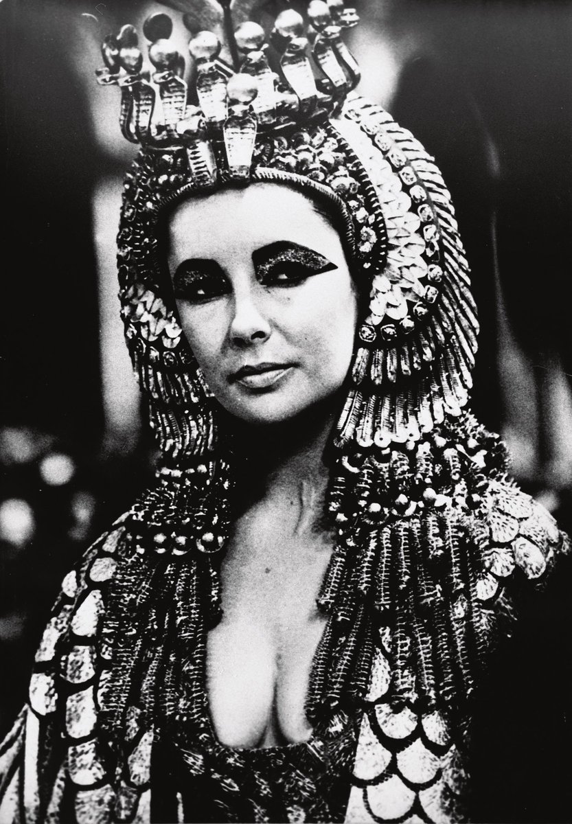 Liz Taylor jako Kleopatra měla linky portažené skoro až ke spánkům