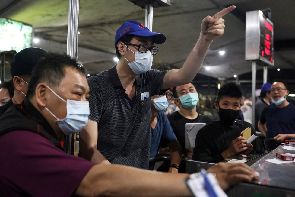 Na Tchaj-wanu se po opatřeních kvůli koronaviru vrací život do běžných kolejí