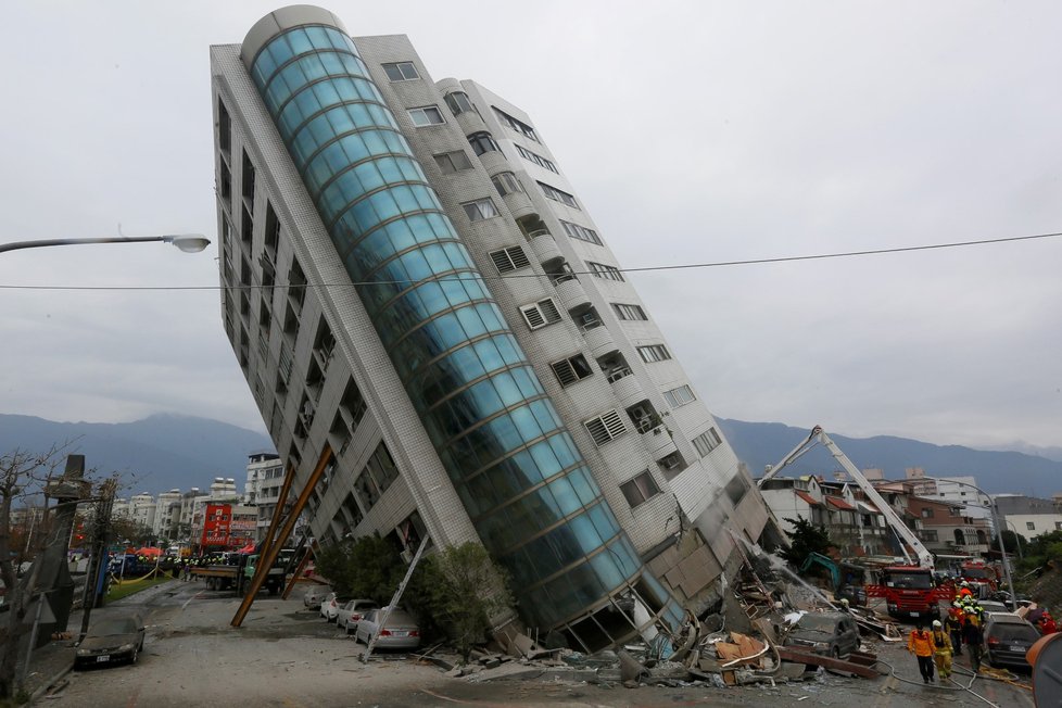 Zemětřesení na Tchaj-wanu má dosud čtyři mrtvé a 243 zraněných
