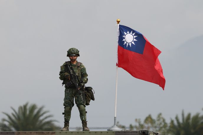 Ostrovní ekonomika, která je domovem nejpokročilejší výroby čipů na světě, je výrazně závislá na dovozu energií z Blízkého východu. Ostrovní ekonomika, která je domovem nejpokročilejší výroby čipů na světě, je výrazně závislá na dovozu energií z Blízkého východu.