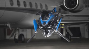 Létající motorka BMW a Lego Technic: Kyberpunk zblízka!