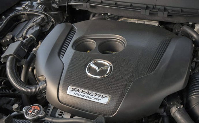 Mazda SkyActiv-G: Benzin poprvé bez svíček. Jak to bude fungovat?