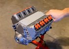Video: Funkční motor V8 z 3D tiskárny