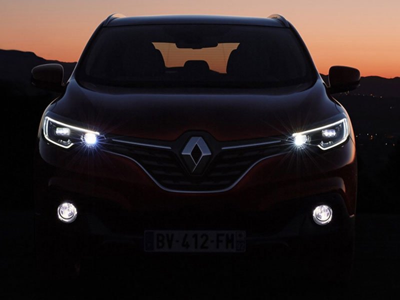Světlomety LED Pure Vision vozu Renault Scénic