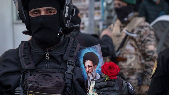 Eskalace konfliktu na Blízkém východě by mohla podle agentury Bloomberg způsobit největší otřes na trhu se zemním plynem od ruské invaze na Ukrajinu. Eskalace konfliktu na Blízkém východě by mohla podle agentury Bloomberg způsobit největší otřes na trhu se zemním plynem od ruské invaze na Ukrajinu.