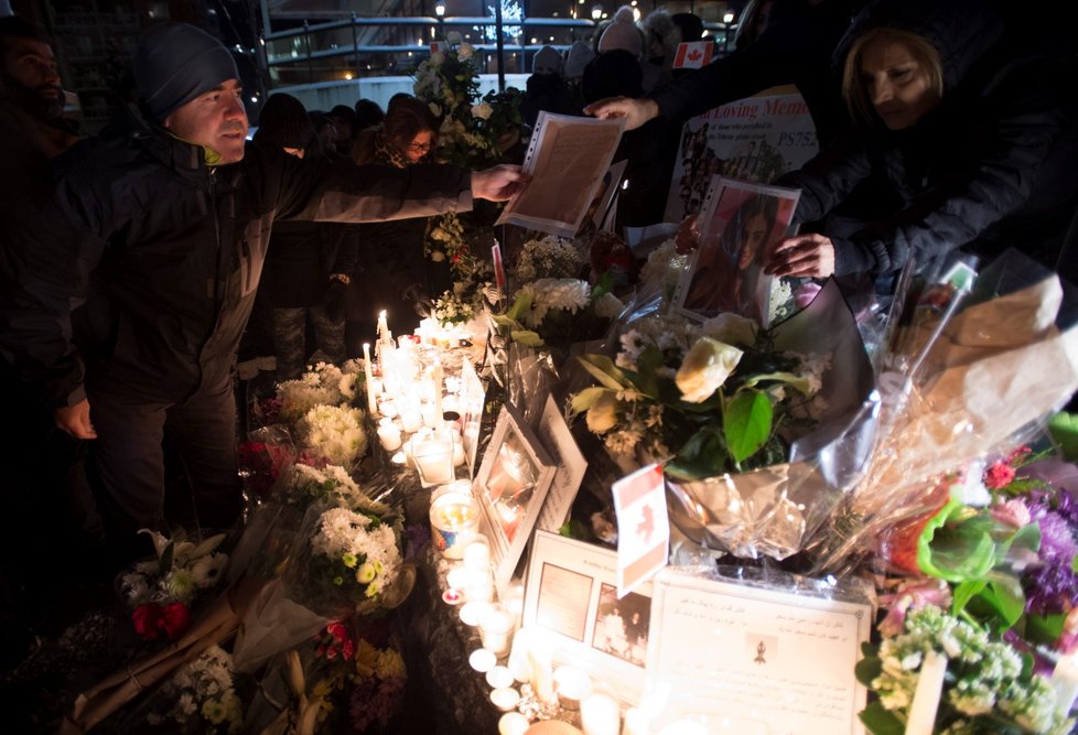 Pieta za lednové oběti sestřeleného ukrajinského letounu.