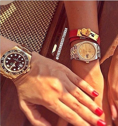 Předražené hodinky jsou pro zbohatlíky samozřejmostí.