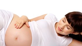 Trápí vás těhotenská kila? Poradíme, jak je shodit!