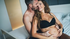 Sex v těhotenství je prostě jako sex kdykoliv jindy, až na pár detailů.