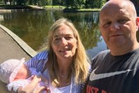 Zázrak! Žena (49) porodila dceru po menopauze, několika umělých oplodněních a mimoděložním těhotenství