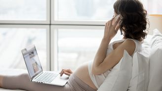 Paušální daň a mateřská dovolená: Čeká vás přerušení živnosti?