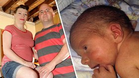 Jo Tointon (37), která se v rodinném domě propadla koupelnou do kuchyně a pak porodila chlapečka.