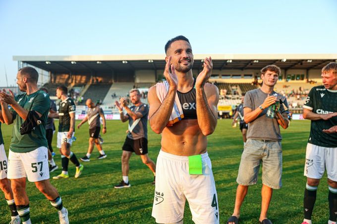 Sparta udělá další přestupy, mluví se o obchodu s Jabloncem. Je vydra připraven? Sparta udělá další přestupy, mluví se o obchodu s Jabloncem. Je vydra připraven?