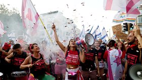 Demonstrace proti navrhované soudní reformě v Tel Avivu (22. 7. 2023)