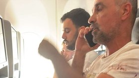 Drama na palubě letu do Tel Avivu: Pobodání a pokus o únos?! Útočníka zpacifikovali pasažéři.