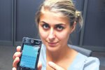 Redaktorka Blesku vyzkoušela nový telefon, ve kterém můžete používat hned dvě SIM karty najednou