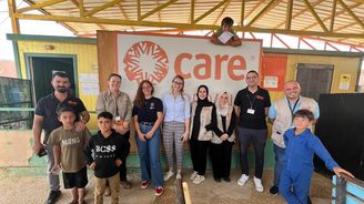 Slunce, voda a odvaha žen: Jak CARE mění život v Jordánsku Slunce, voda a odvaha žen: Jak CARE mění život v Jordánsku