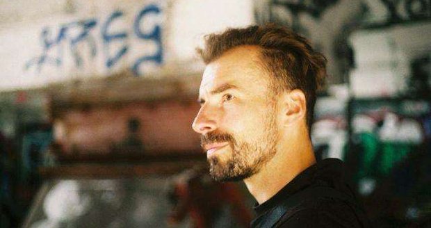 Erik Bartoš