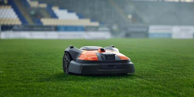 Robotické sekačky Husqvarna Automower pečují o trávníky v Liverpoolu i na golfových greenech Robotické sekačky Husqvarna Automower pečují o trávníky v Liverpoolu i na golfových greenech