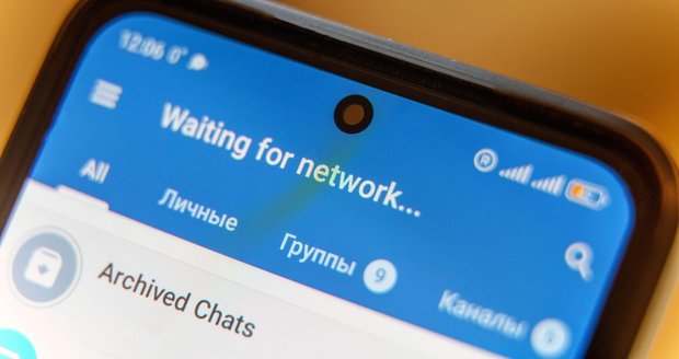 Ruské úřady téměř úplně zablokovaly komunikační platformu Telegram.