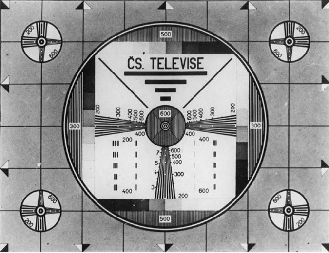 První monoskop Československé televize, tedy obraz sloužící pro nastavení televizní kamery i přijímače.