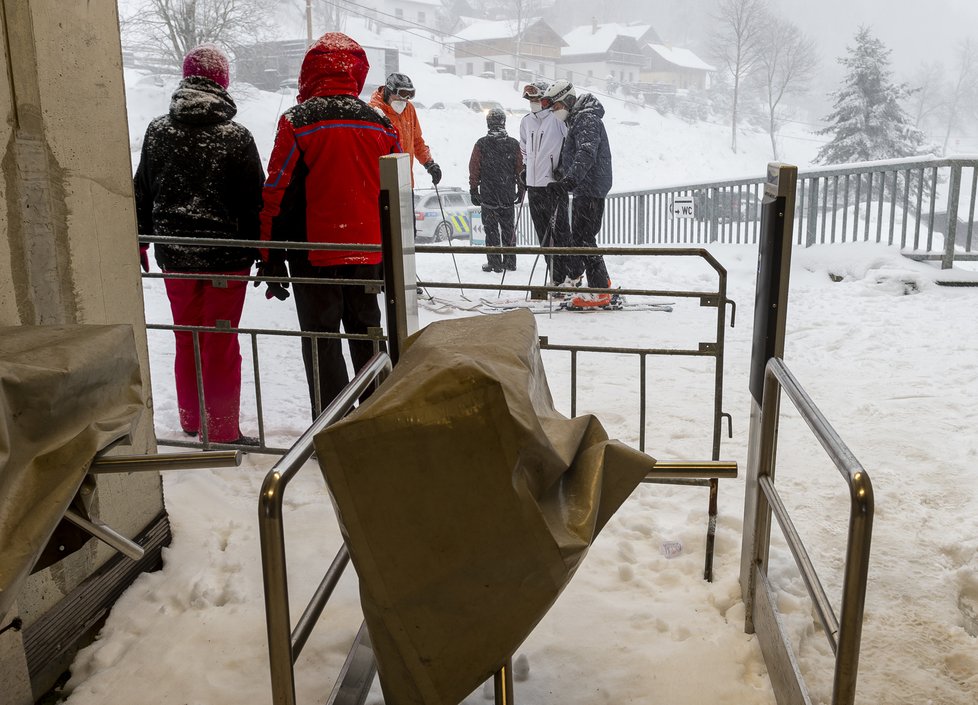 Skiareál Telnice chtěl v sobotu 23.1.2021 otevřít, zatrhla to ale policie.