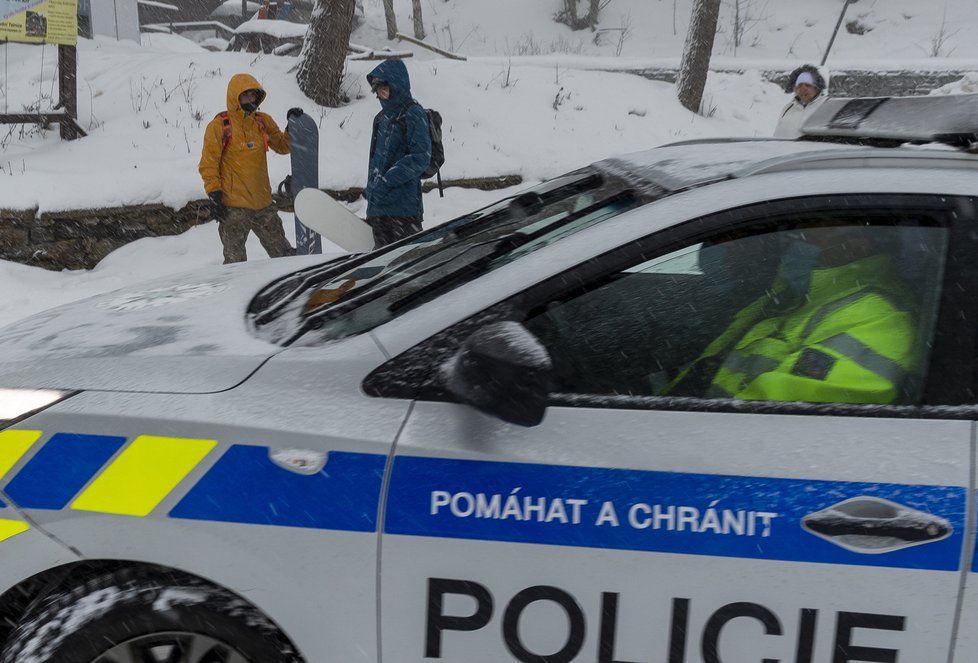 Skiareál Telnice chtěl v sobotu 23.1.2021 otevřít, zatrhla to ale policie.