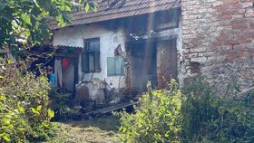 V Tichonicích došlo k požáru, v domě pak bylo nalezeno uhořelé tělo.