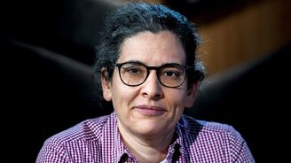 Irena Kalhousová: Čeští politici podporují Izrael víc než voliči, ti častěji neschvalují válku v Gaze Irena Kalhousová: Čeští politici podporují Izrael víc než voliči, ti častěji neschvalují válku v Gaze