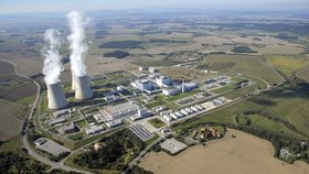 Areál Jaderné elektrárny Temelín leží 24 km od Českých Budějovic a 5 km od Týna nad Vltavou.