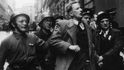 Kolaboranti po válce nedopadli dobře - některé lynčoval už dav na ulicích