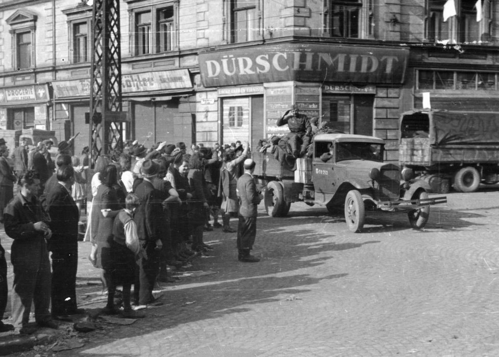 Rudá armáda má na svědomí neuvěřitelná zvěrstva, který se vojáci dopouštěli během osvobození Česka