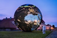 Temnalóna! Tak vypadá Země ponořená do noci! unikátní model uvidíte v Brně