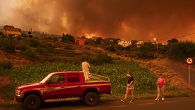 Požáry na Tenerife založil žhář? Češi v letoviscích jsou v bezpečí a daleko od nich, vzkazují cestovky