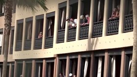 Turisté uvězněni v hotelu na Tenerife