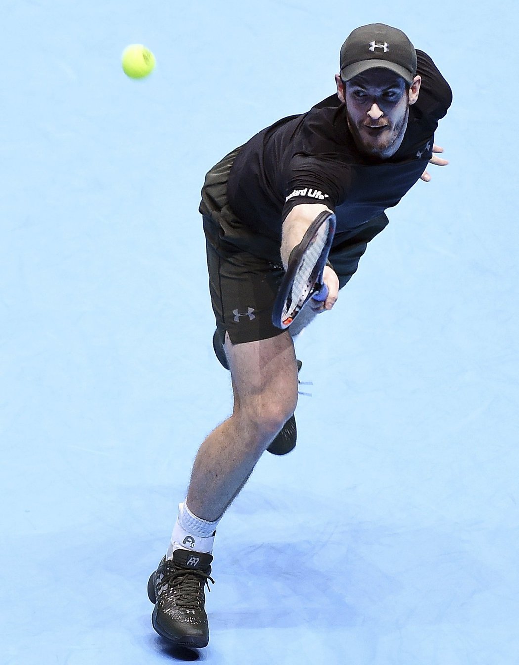 Andy Murray se v prvním setu trápil na servisu