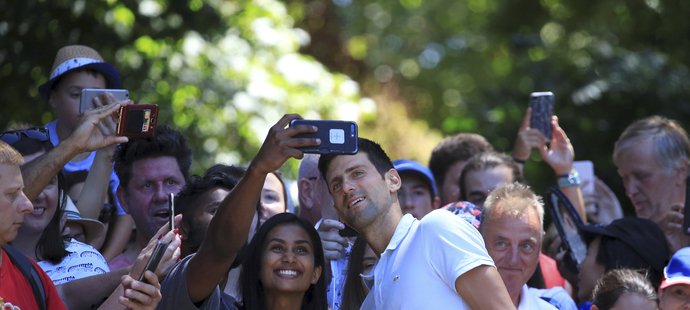 Novak Djokovič si užíval radost z triumfu na Australian Open s místními fanoušky
