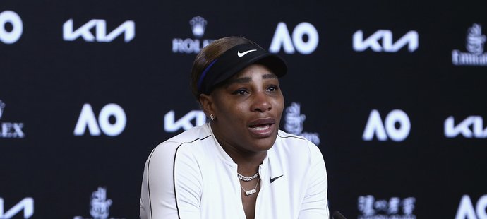 Serena Williamsová v emocích na tiskové konferenci po vyřazení z Australian Open