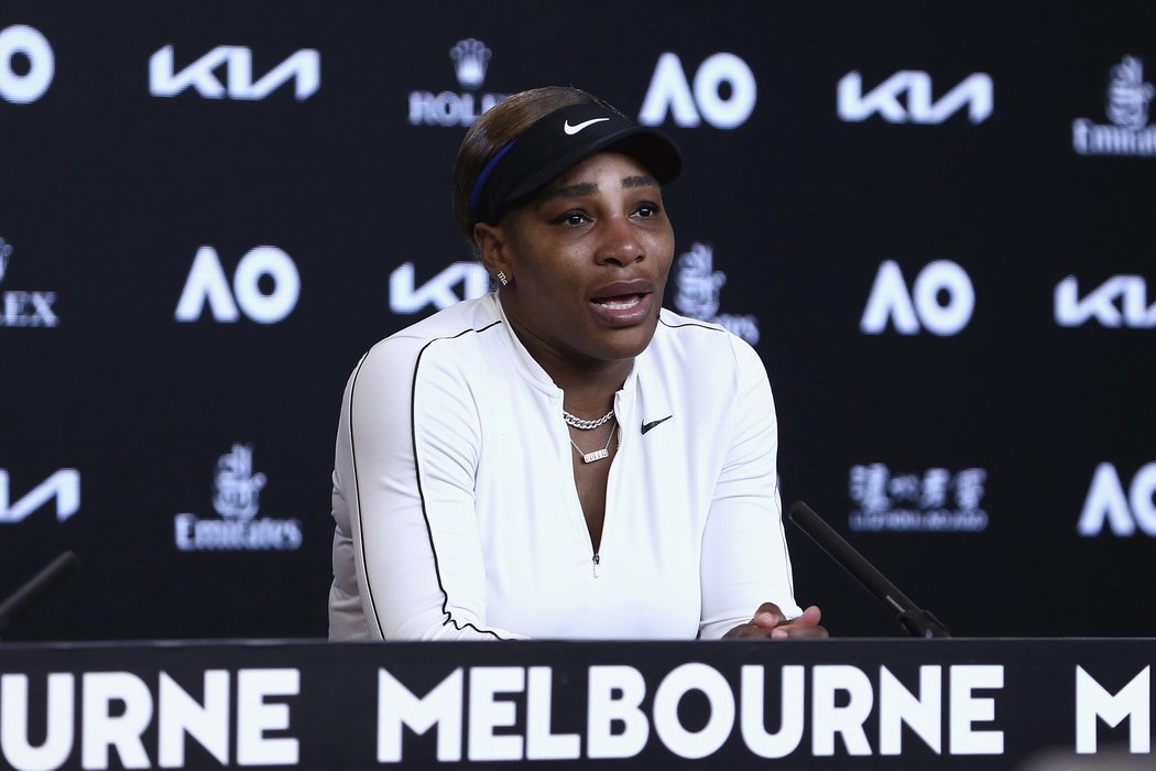 Serena Williamsová v emocích na tiskové konferenci po vyřazení z Australian Open