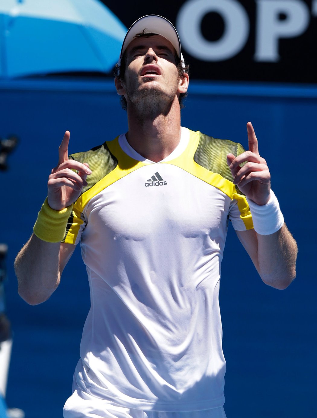 Také britský tenista Andy Murray se zařadil do skupiny postupujících favoritů.