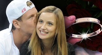 Tenista Berdych zasypal lásku dárky v den jejích narozenin: Jak volá na svoji Ester?
