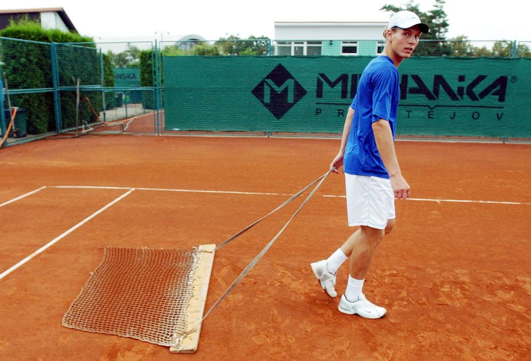 2004. Tomáš Berdych při tréninku.