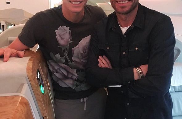 Tomáš Berdych a Leoš Mareš se potkali v první třídě. Ne však ve škole, ale na palubě letadla.
