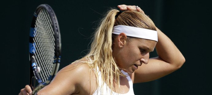 Dominika Cibulková během svého vystoupení na Wimbledonu