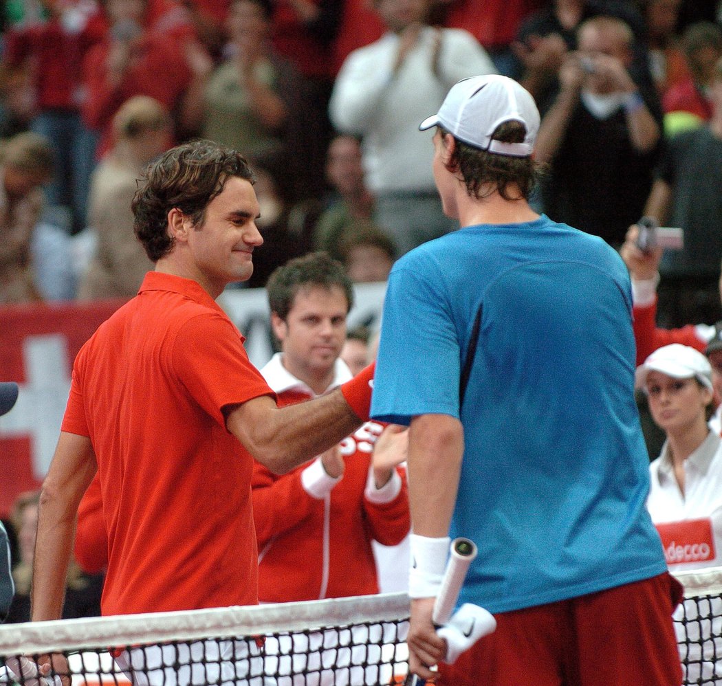 2007. Ačkoliv ani jednou neporazili ve dvouhře skvělého Rogera Federera, stejně mohli čeští tenisté slavit postup v Davis Cupu