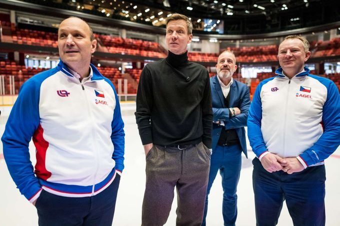 Berdych o Macháčově omluvence: Nemám potřebu se v tom šťourat. Proč vzal mladé deblisty? Berdych o Macháčově omluvence: Nemám potřebu se v tom šťourat. Proč vzal mladé deblisty?