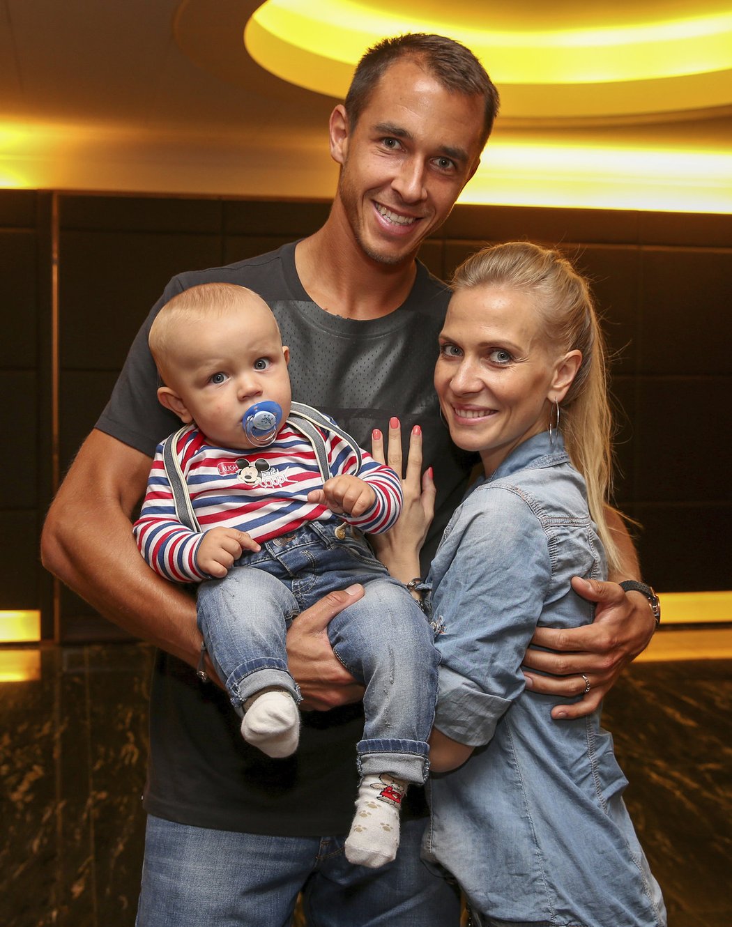 Hrdý táta Lukáš Rosol s manželkou Michaelou a synkem Andrém.