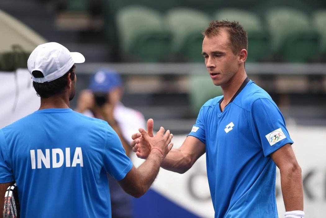 Lukáš Rosol zařídil českému týmu první bod proti Indii v baráži o udržení v elitní skupině Davis Cupu