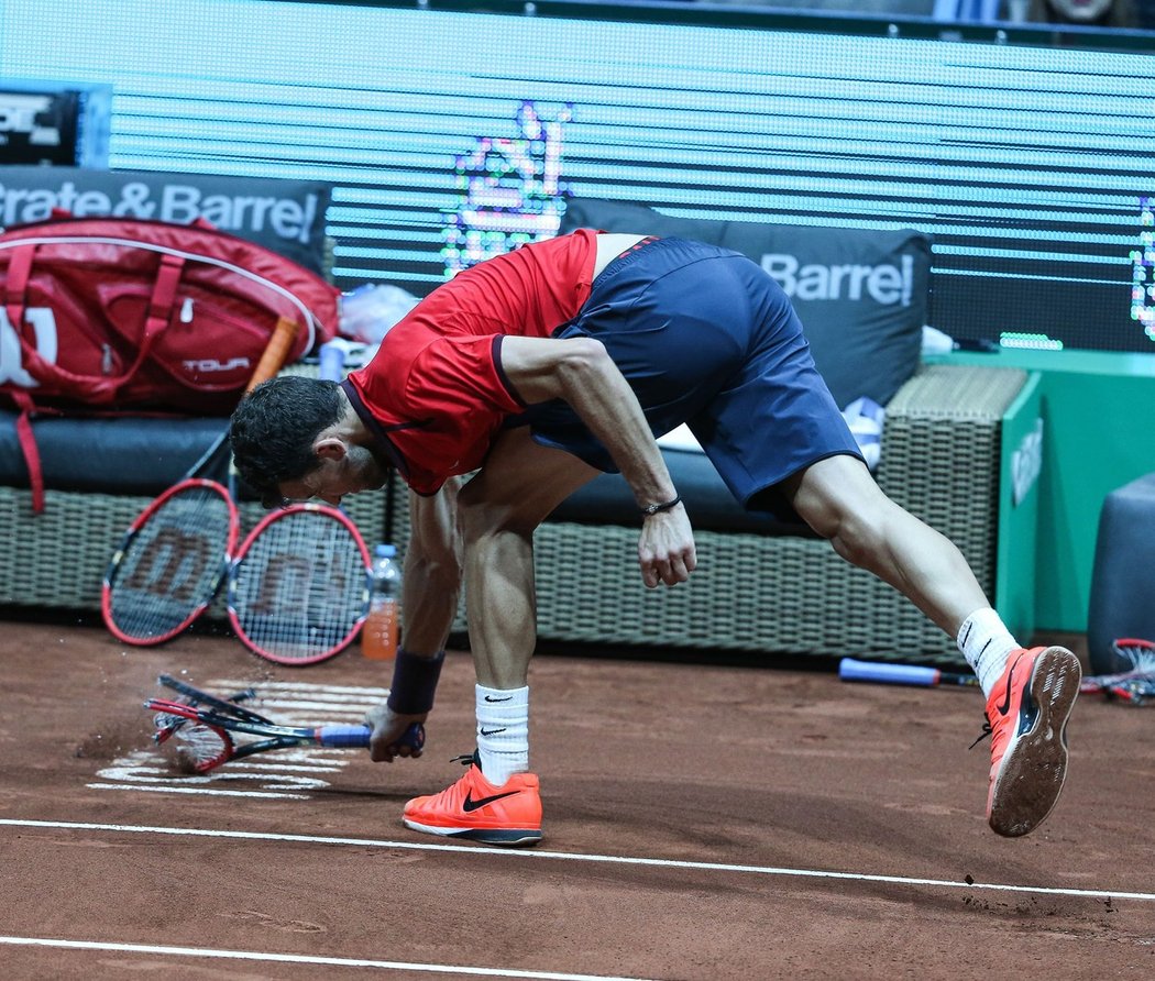 Grigor Dimitrov istanbulské finále neunesl