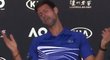 Pobavený Novak Djokovič na tiskové konferenci po triumfu na Australian Open